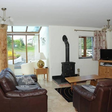 Ty-Hapus Cottage Jordanston Екстер'єр фото