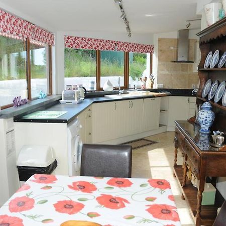 Ty-Hapus Cottage Jordanston Екстер'єр фото