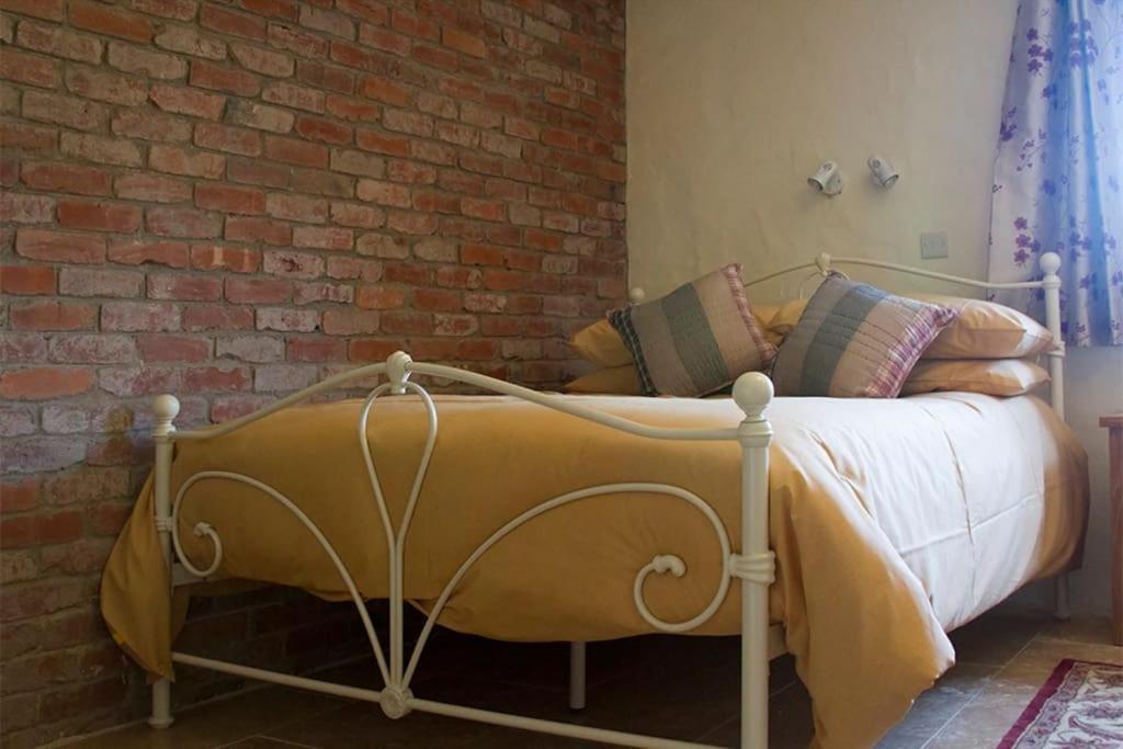 Ty-Hapus Cottage Jordanston Екстер'єр фото